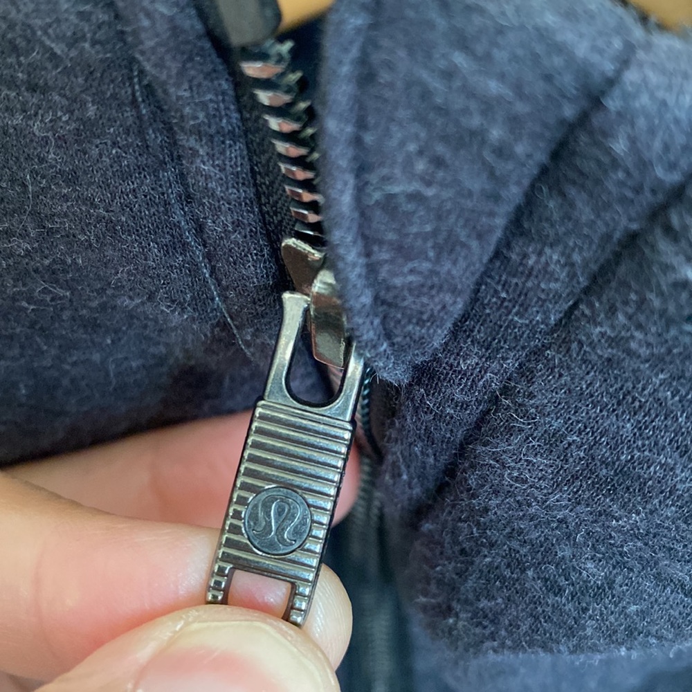 Lululemon Plush Times Jacket Heathered grey Core Black size 8 ⭐️⭐️⭐️⭐️ - Picture 8 of 16